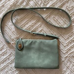 Sleek Green Crossbody Bag